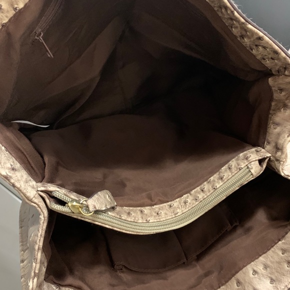 Del Mano Ostrich-Look Large Tote Bag - Picture 12 of 13